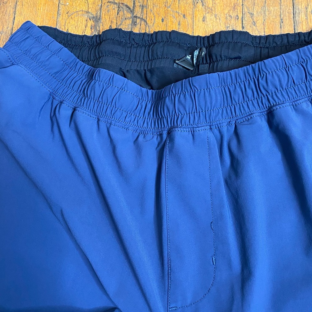 Rhone Blue Versatility Lined Performance Gym Work… - image 5